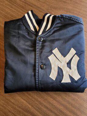 Vintage 1980s Starter New York Yankees Satin Jacket (Youth) – Rare Collectible